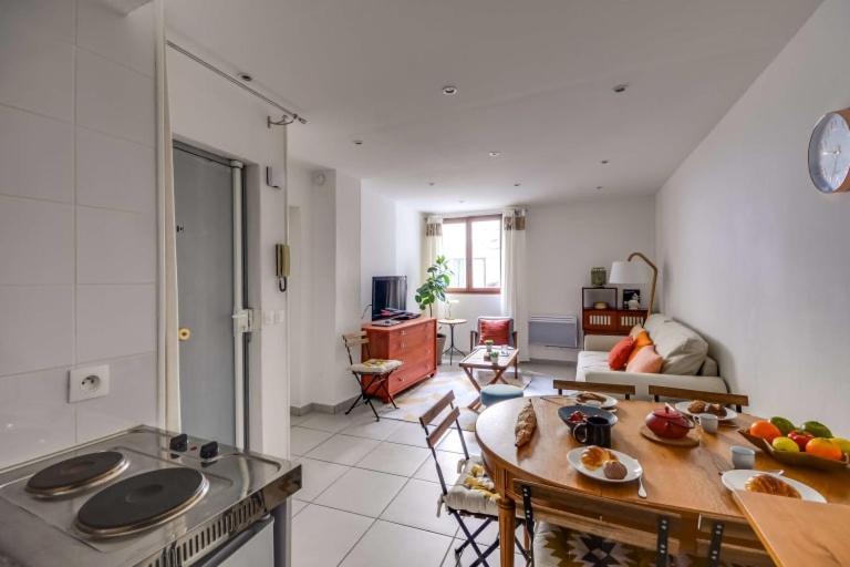 Guestready - Bel Apt A 6 Min Du Metro Gare Du Nord Париж Екстер'єр фото